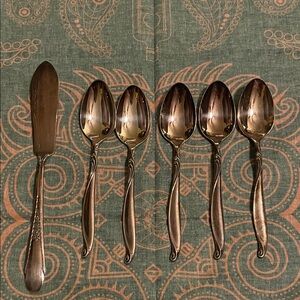 1881 Rogers Oneida Silver Dessert Spoon Set